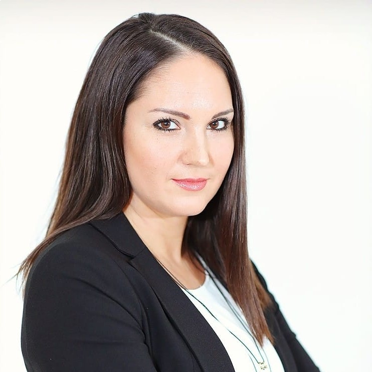 Dr. Somfay Dorottya